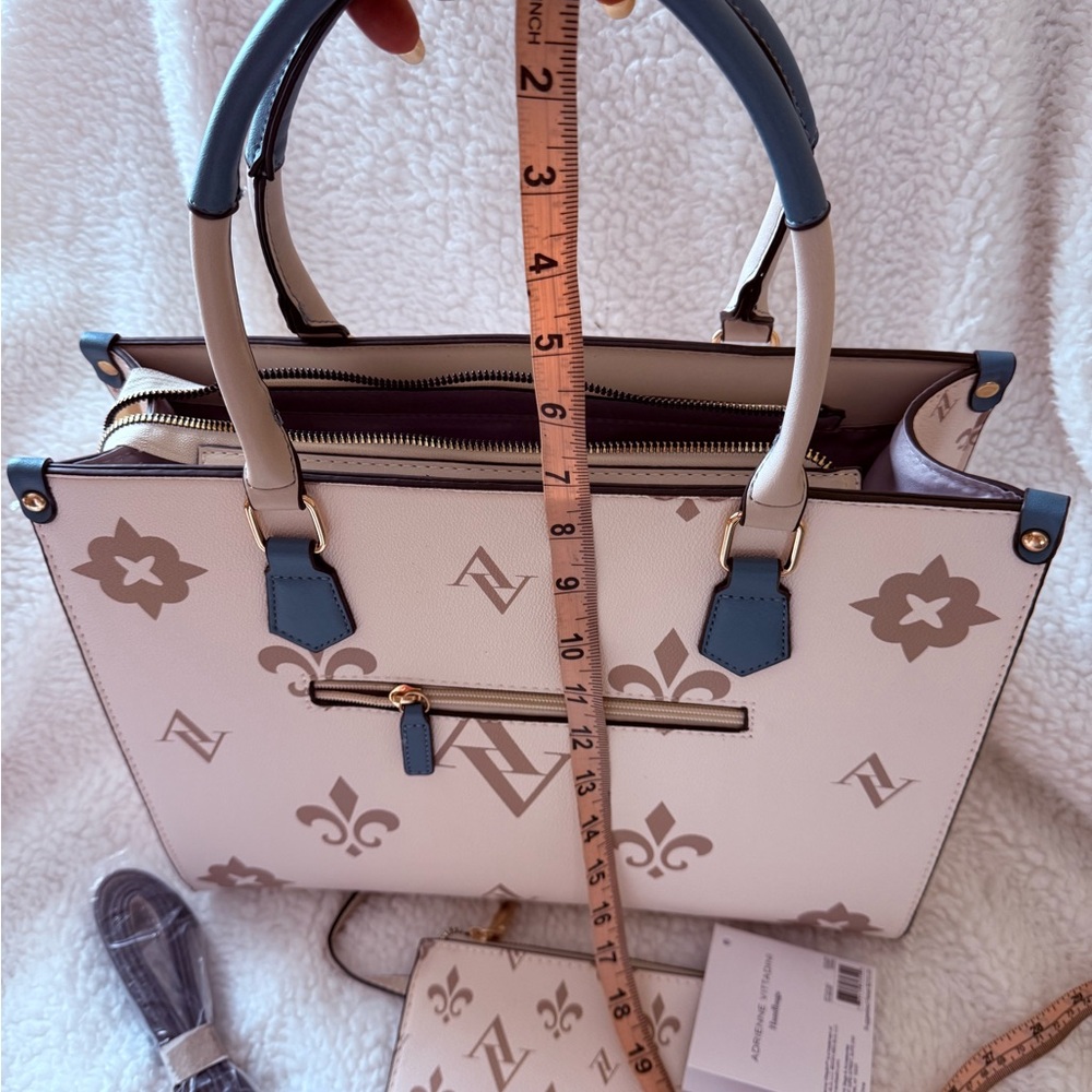 Adrienne Vittadini Beige and Blue Logo Tote with Wristlet - Picture 12 of 15